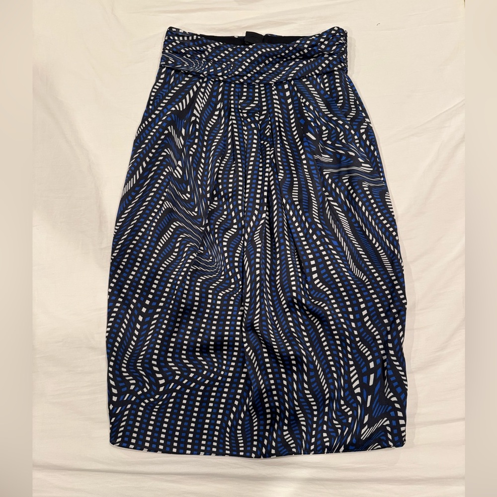 Armani Collezioni Blue Knee-Length Pleated Pencil Skirt 🌳